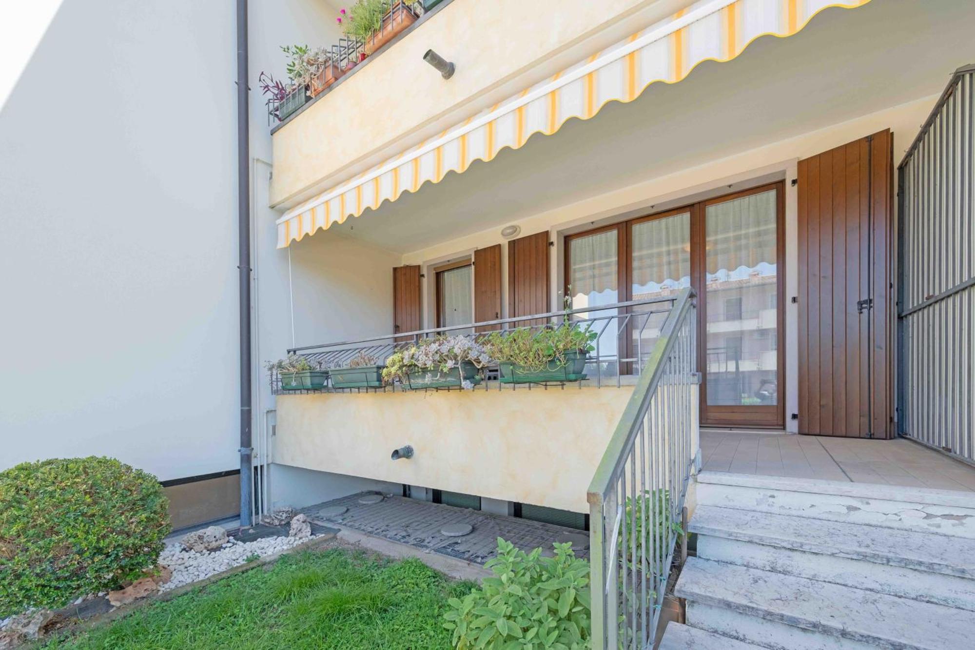 Apartmentsgarda - Residenza Elisabetta 10 Bardolino Exterior foto
